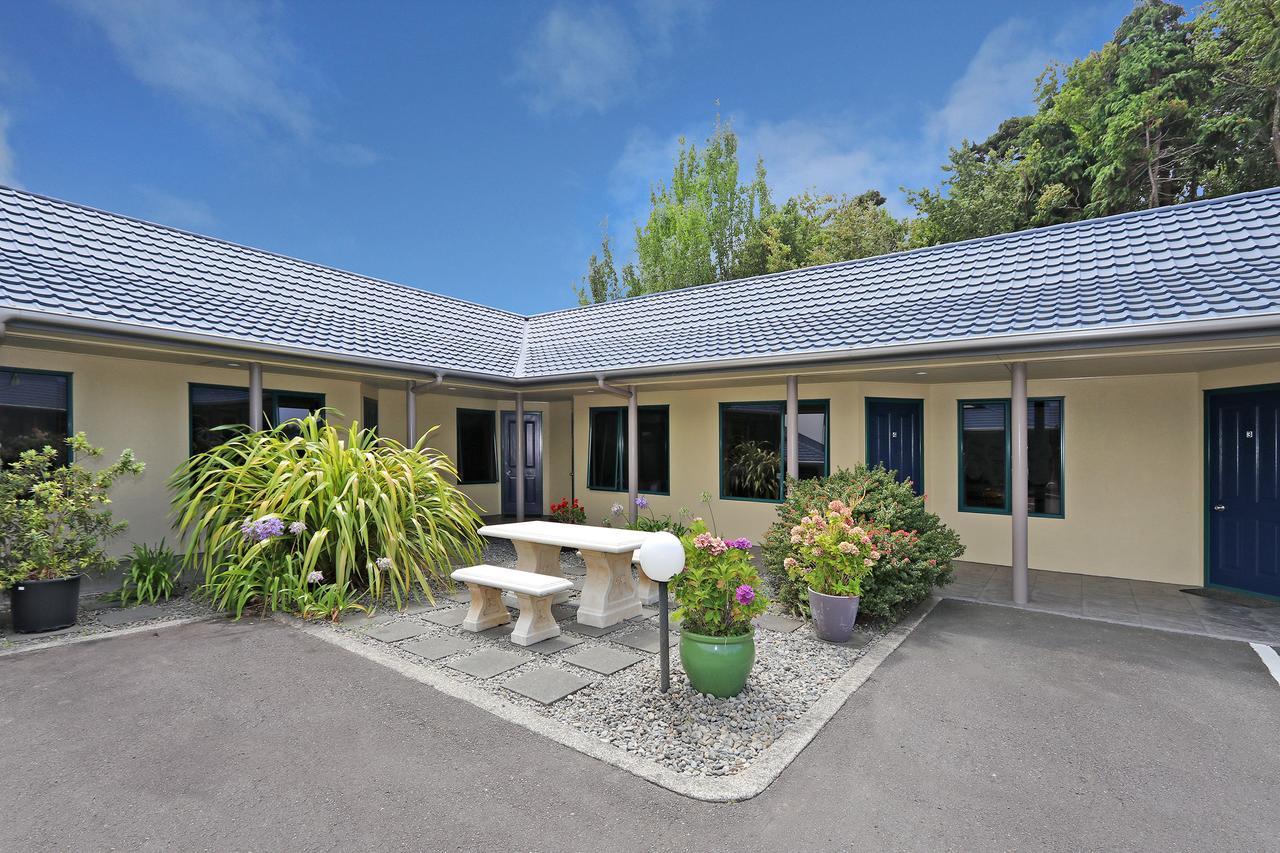 Belmont Motor Lodge Porirua Exterior foto